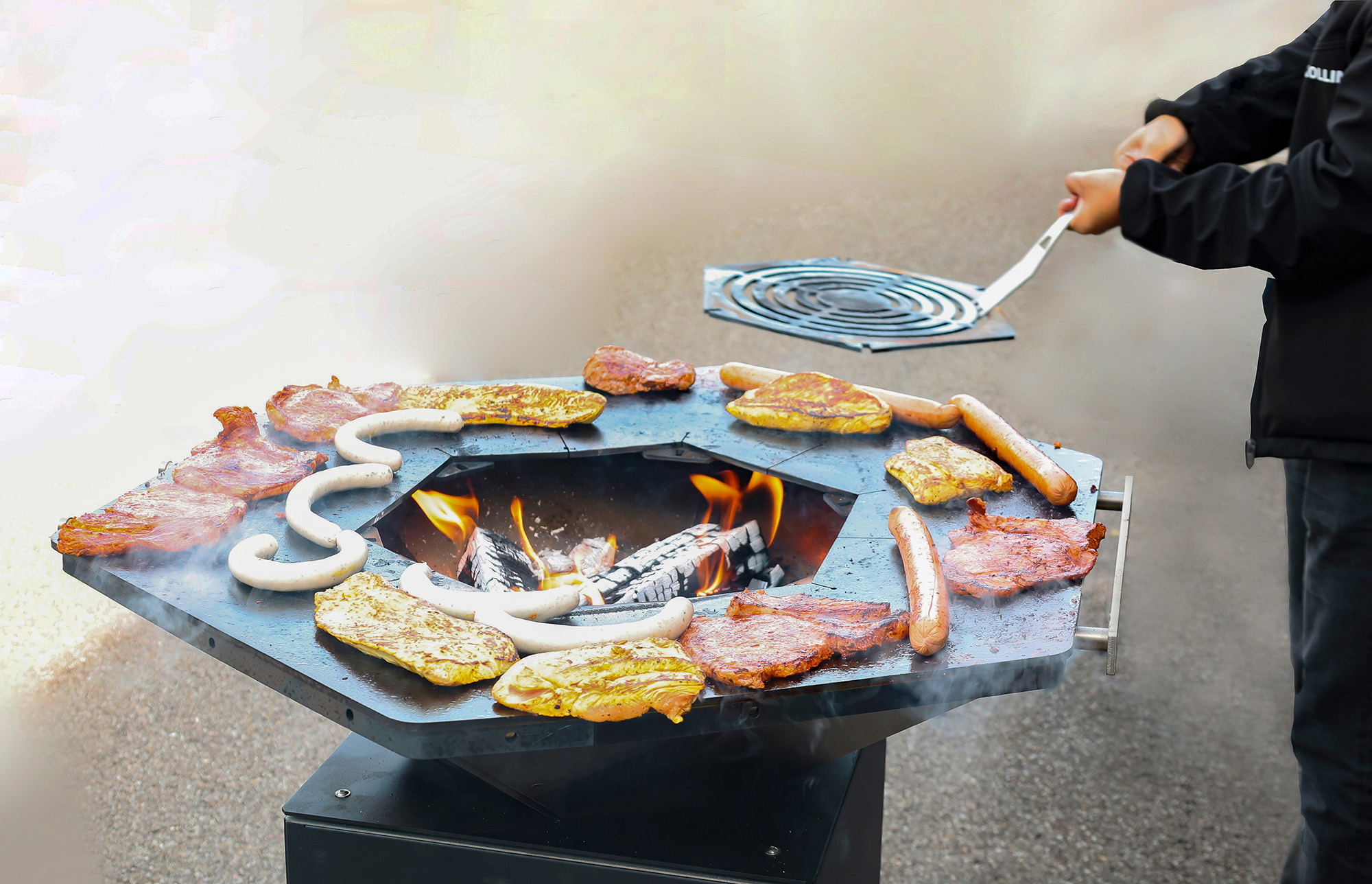 Plancha-Grillen – heißes Garen auf der Stahlplatte bei Feuerhaus Kalina